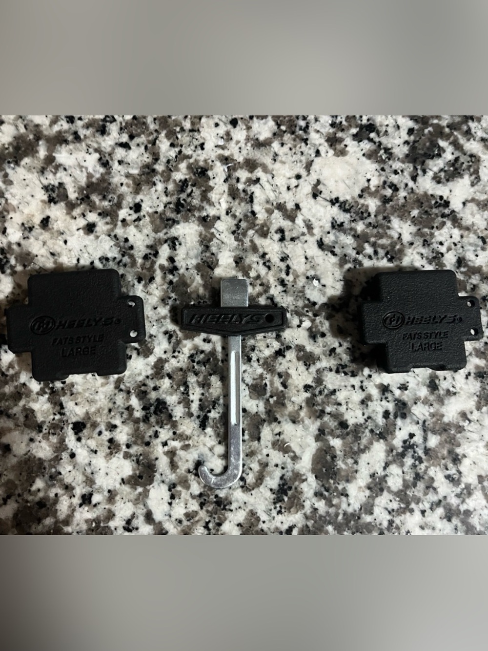 HEELYS - Tool and 2 Sole Plugs